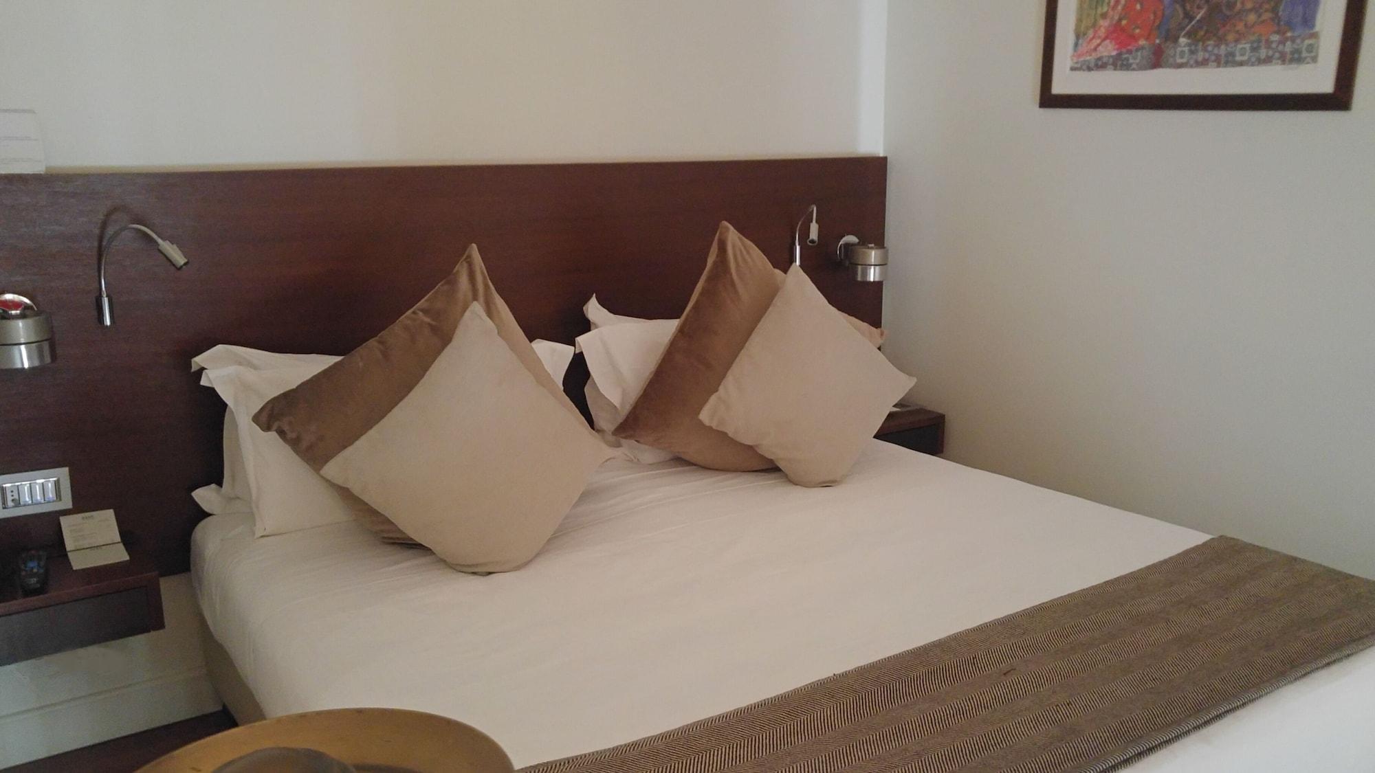 Hotel Milano Scala Esterno foto