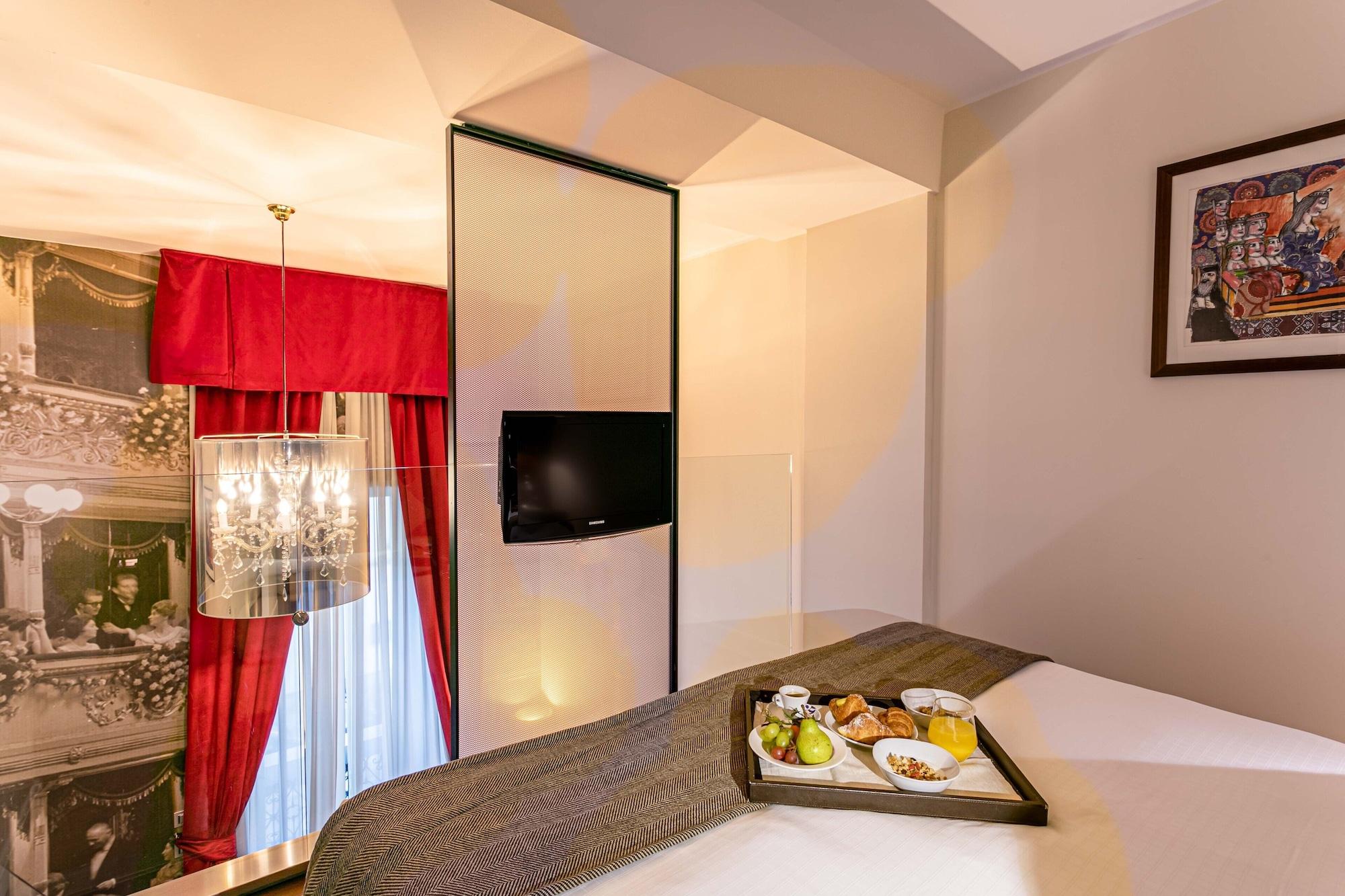 Hotel Milano Scala Esterno foto